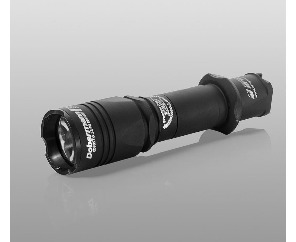 Prožektors ARMYTEK Dobermann, auksti balts