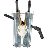 Horn trimming device with a saw