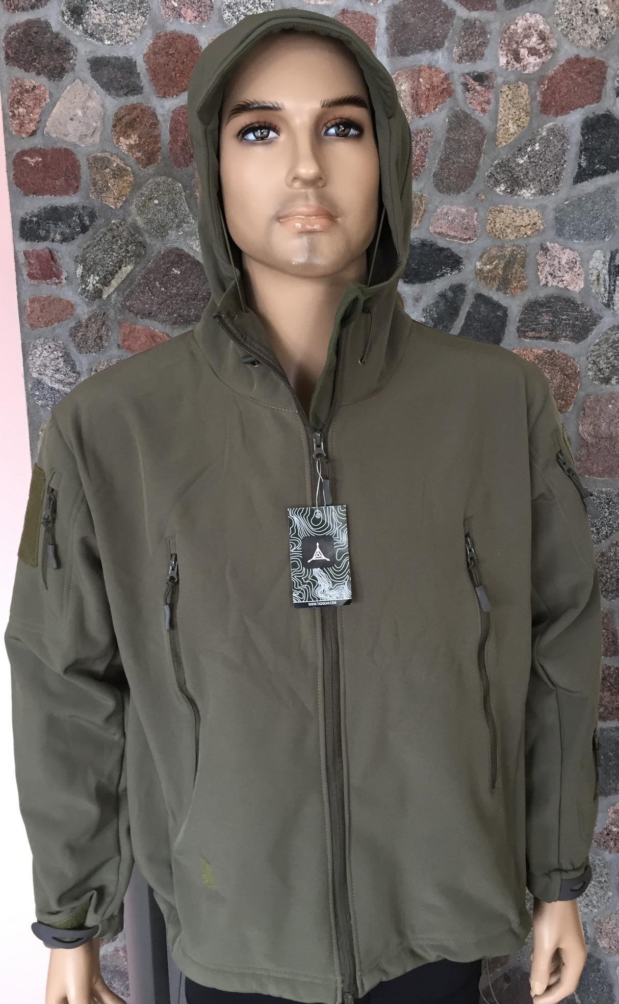 Softshell jaka ar kapuci