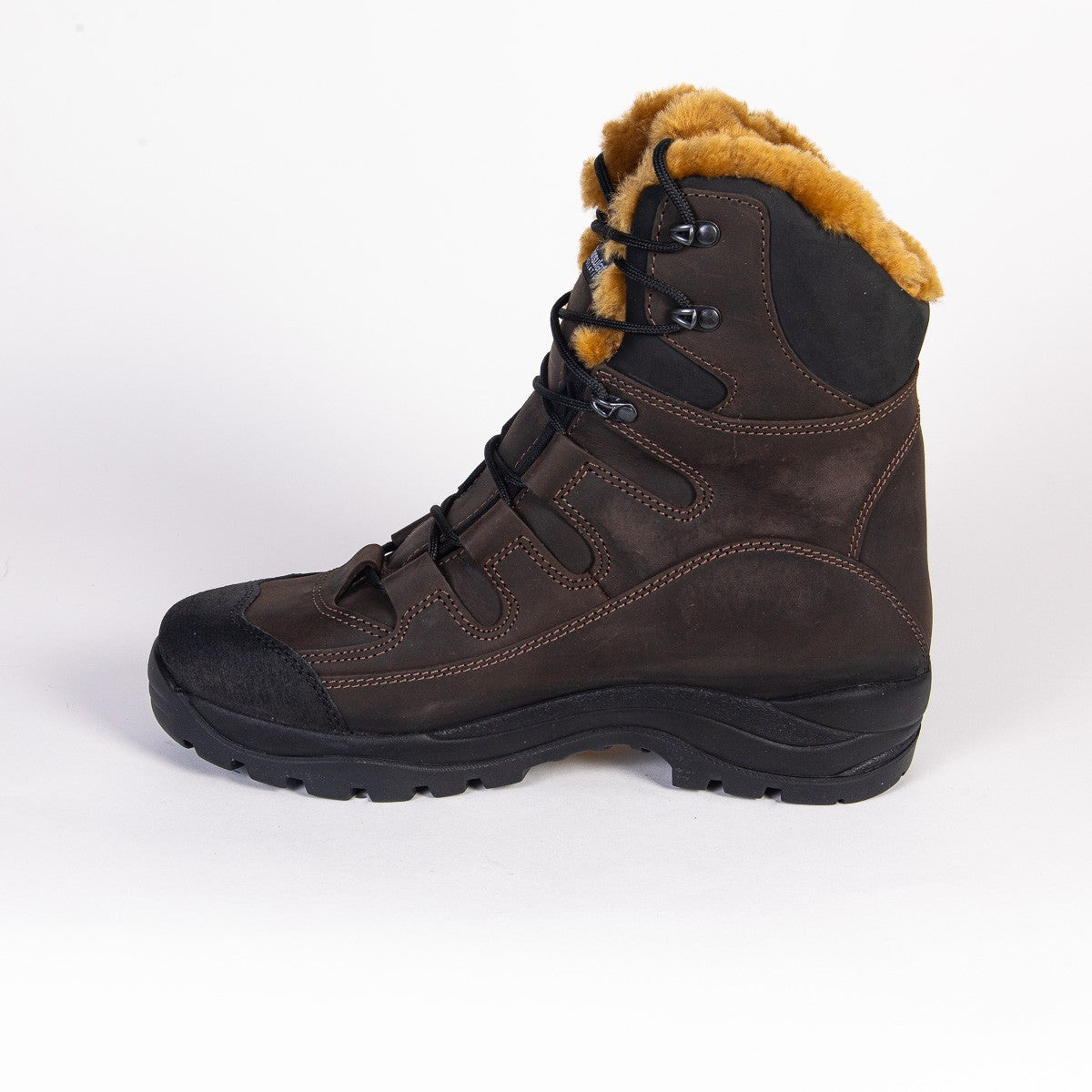 PolarMax winter boots with natural sheepskin