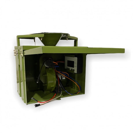 Automatinis vienkryptis pašaro barstytuvas „HUNTERA FeedPro M3“ (12 V, su 2 varikliais)